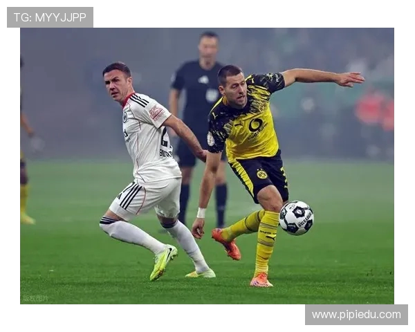 德甲球员毕业照合影合集：成长记忆与赛季回顾