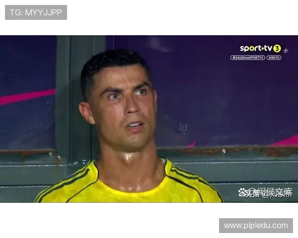 C罗确认复出随利雅得胜利全队出征客场备战新赛季挑战